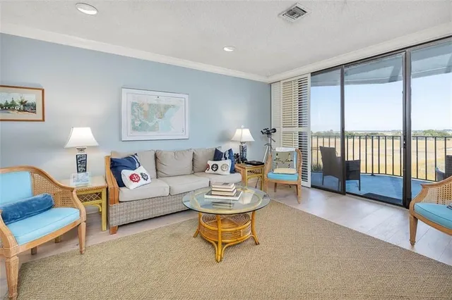 $2,200 | 1 Marina Drive, Unit 301A, St. Simons Island, GA 31522