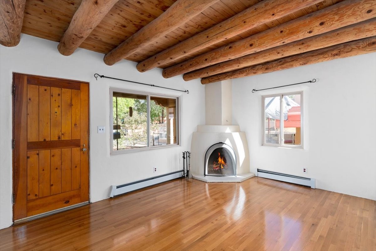 1944 Kiva Road Santa Fe, NM 87505 - Photo 7 of 28 Gallery Image 7