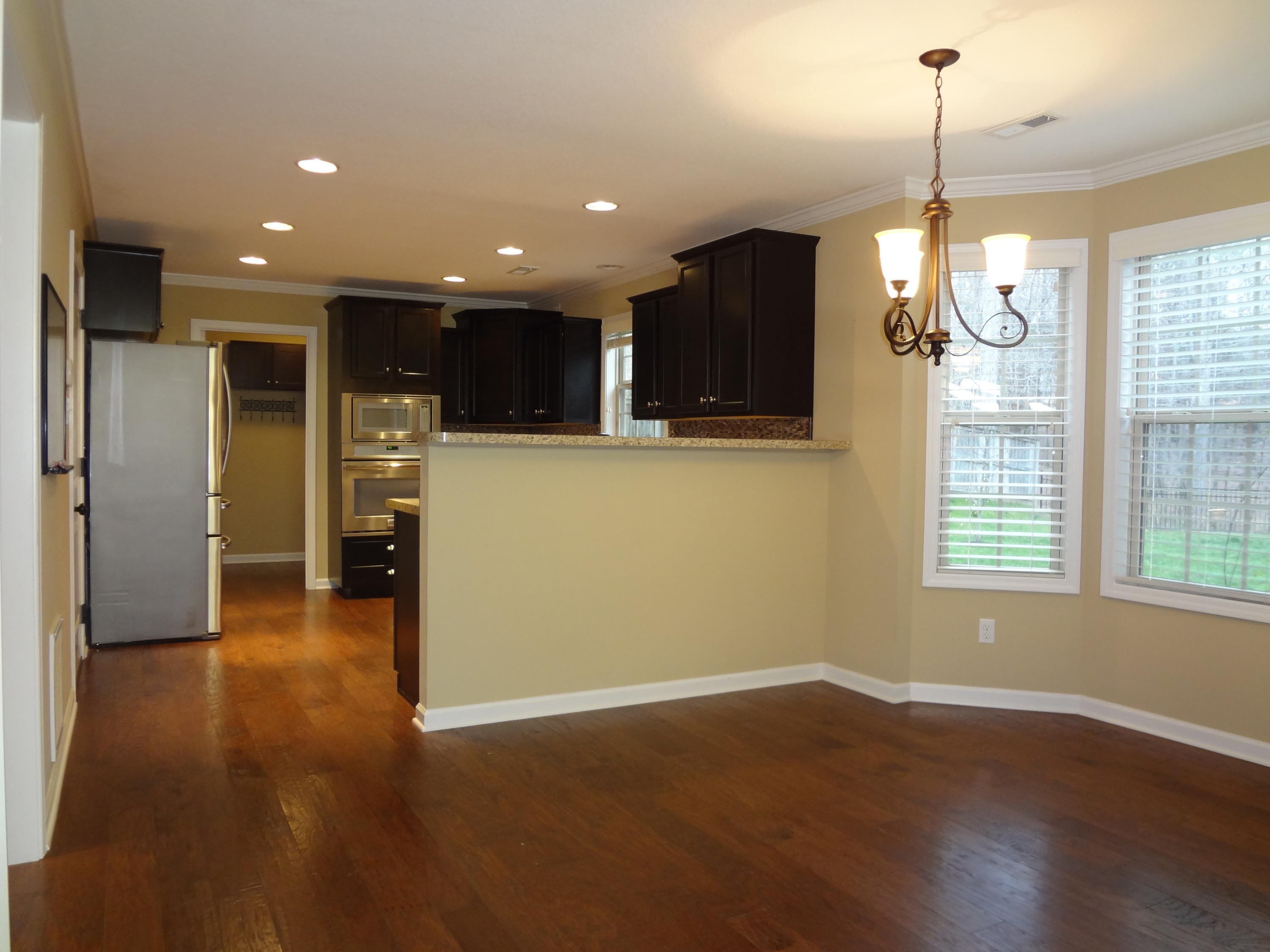 11616 Edison Road Knoxville, TN 37932 - Photo 13 of 40 Breakfast area/Kitchen
