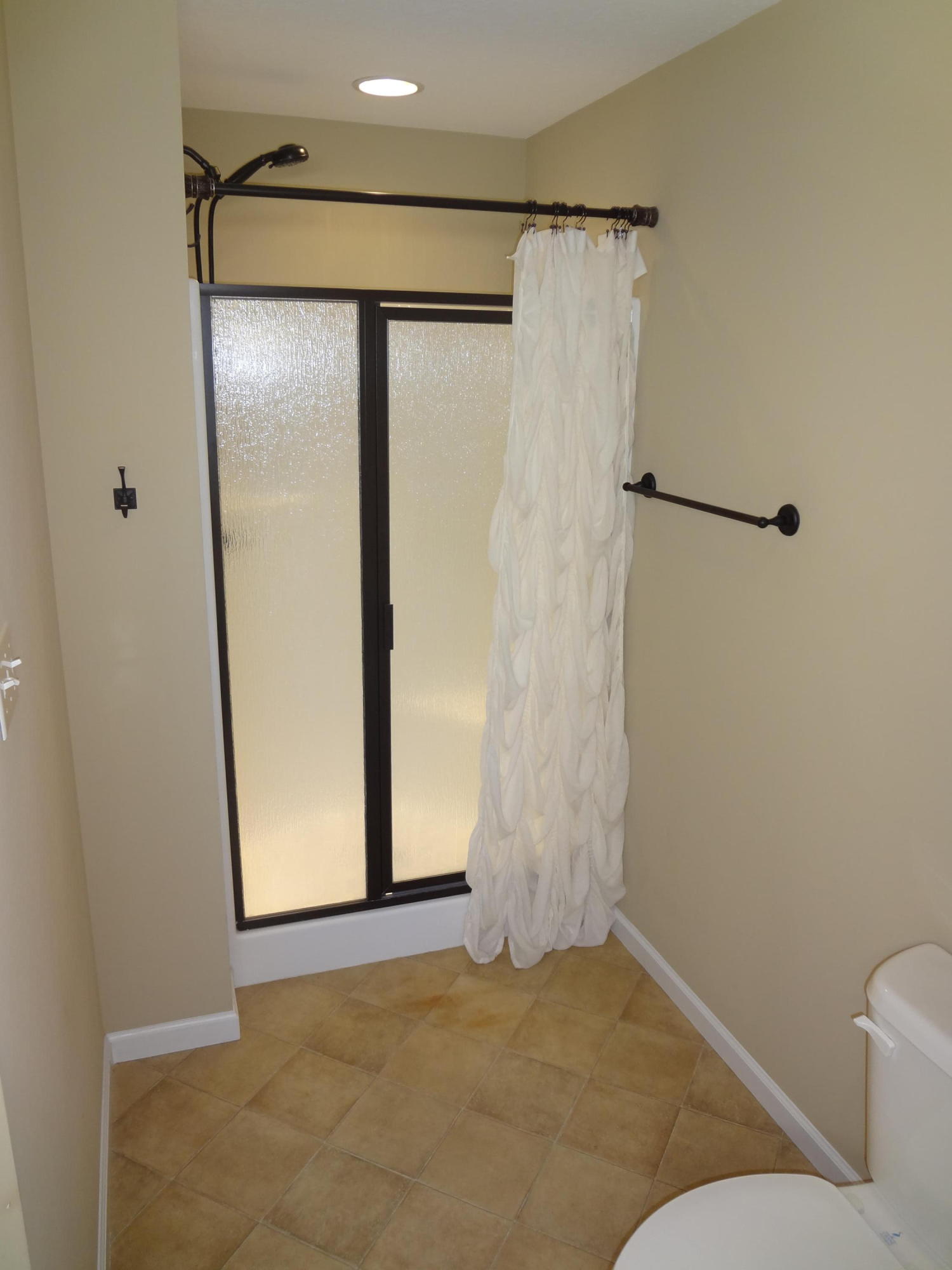 11616 Edison Road Knoxville, TN 37932 - Photo 27 of 40 Master Shower