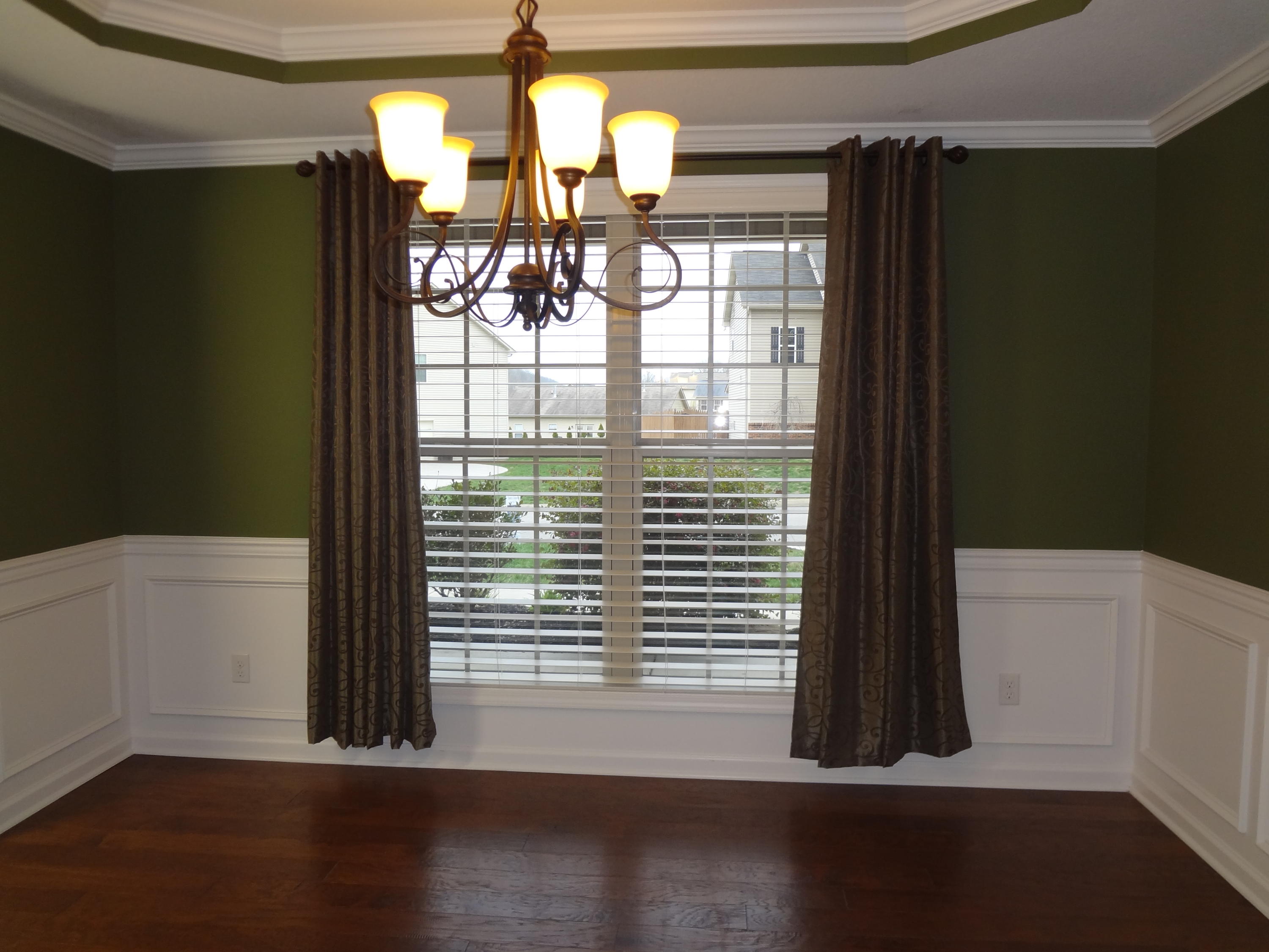 Formal Dining