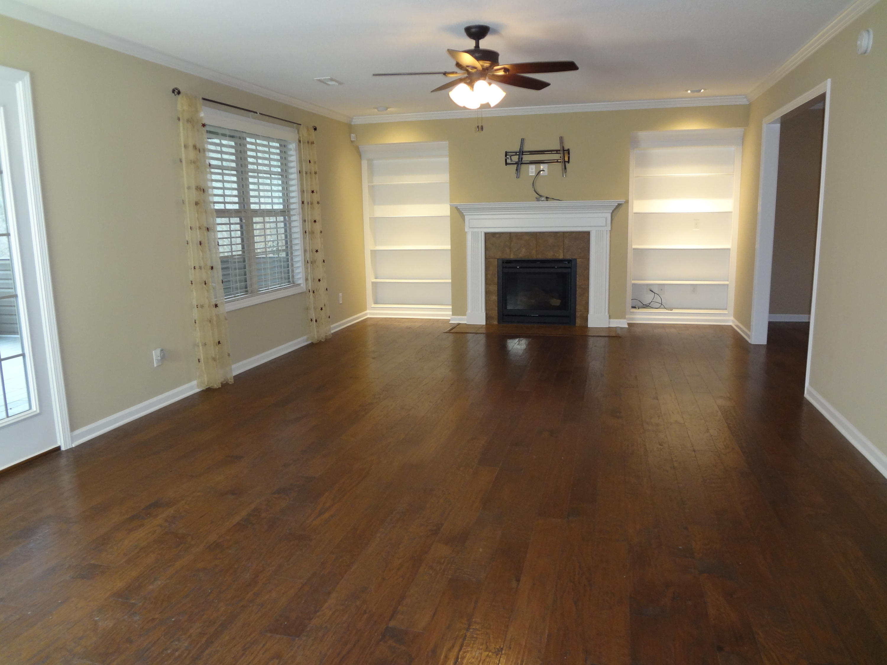 11616 Edison Road Knoxville, TN 37932 - Photo 10 of 40 Living Room