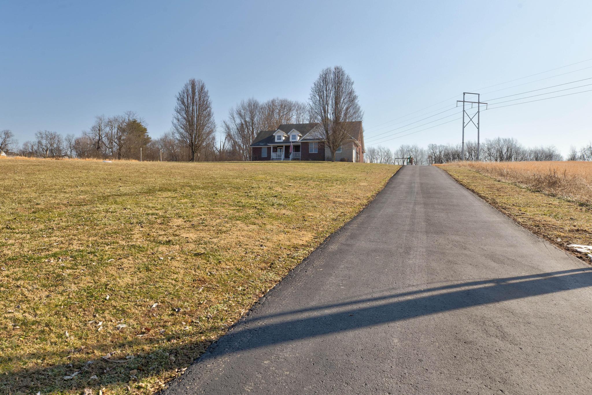 2325 Levee Road Mount Sterling, KY 40353 - Photo 5 of 35 PWM25350_1_2