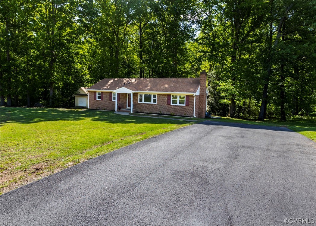 11311 Gravier Road Midlothian, VA 23112 - Photo 5 of 25 Gallery Image 5