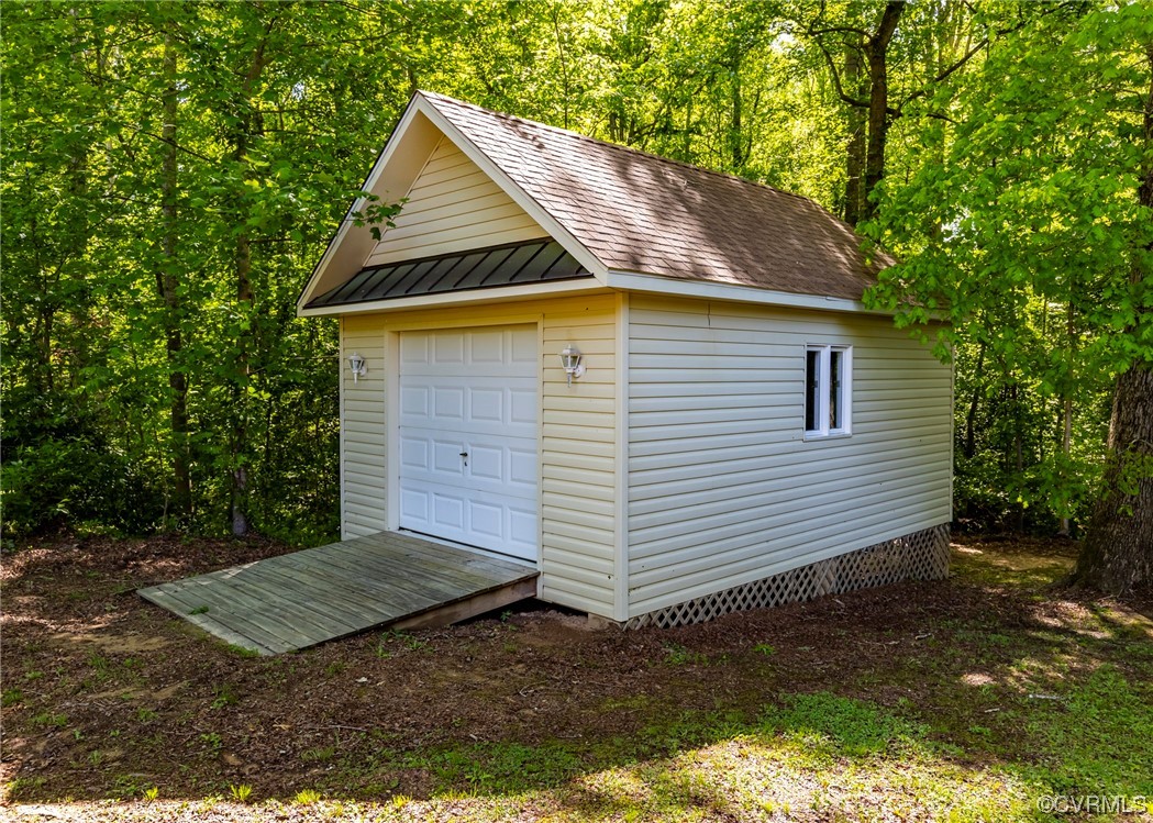 11311 Gravier Road Midlothian, VA 23112 - Photo 6 of 25 Gallery Image 6