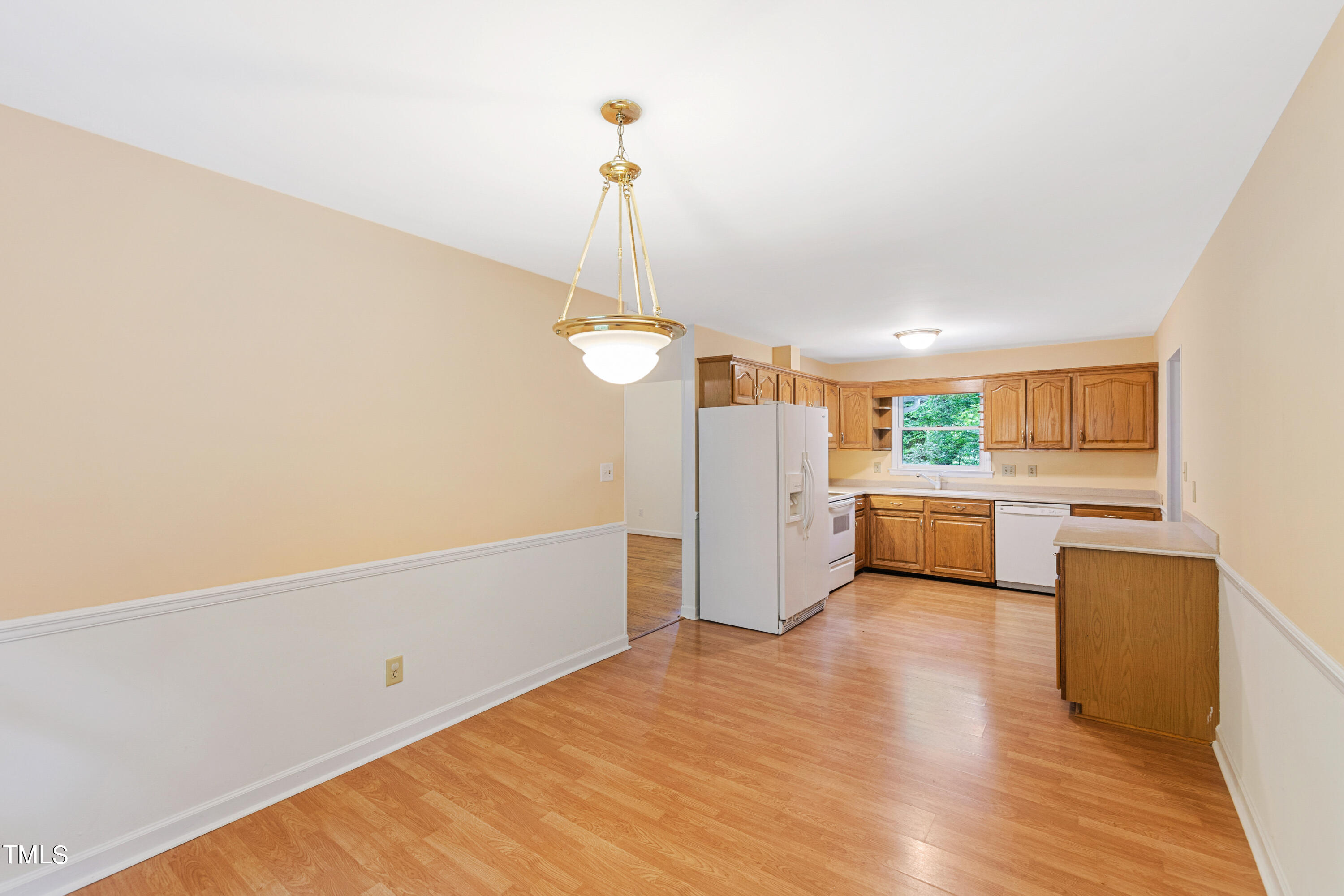 4914 Connell Drive Raleigh, NC 27612 - Photo 18 of 58 Dining 2