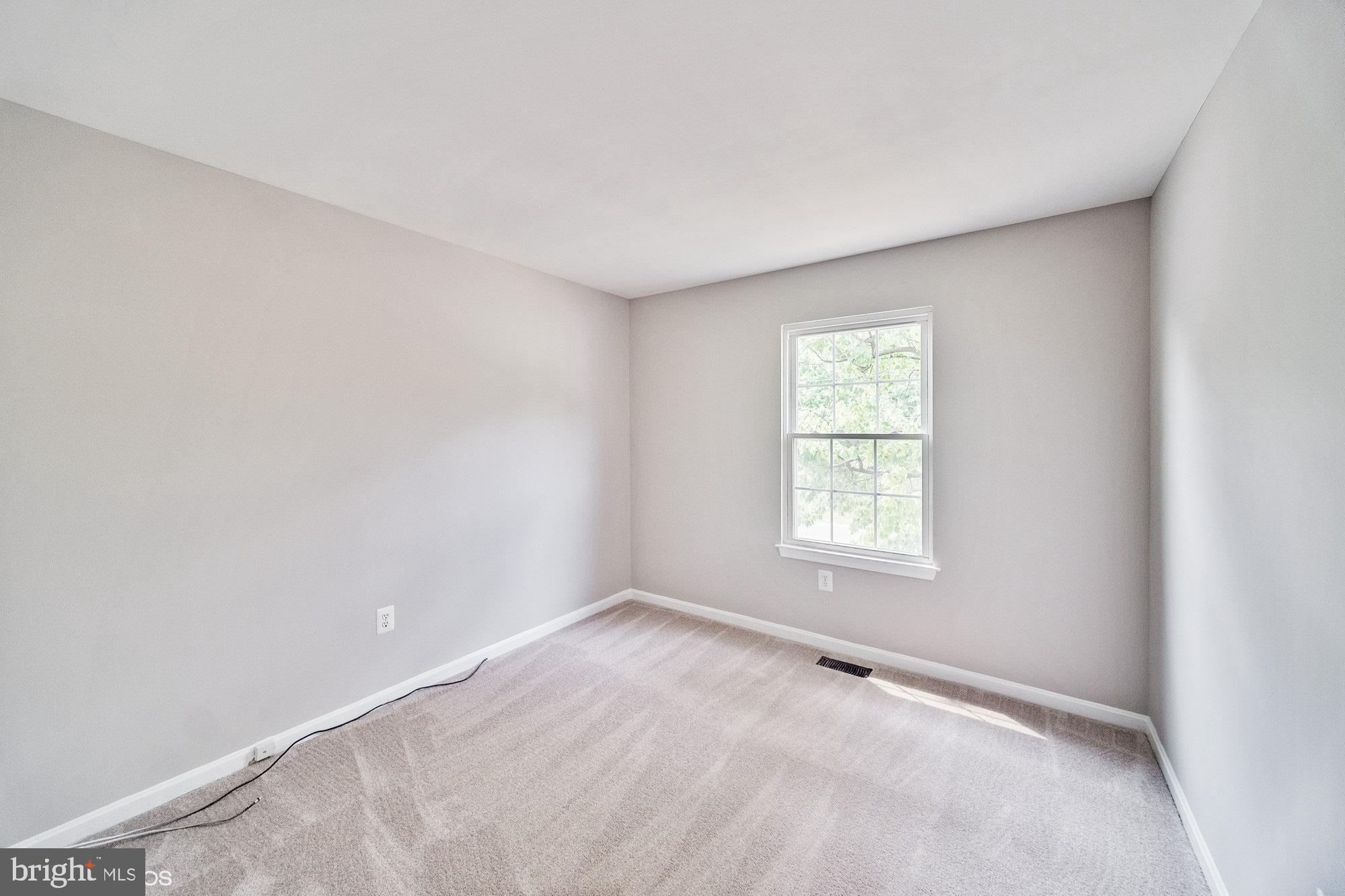 9118 Old Palmer Road Fort Washington, MD 20744 - Photo 16 of 38