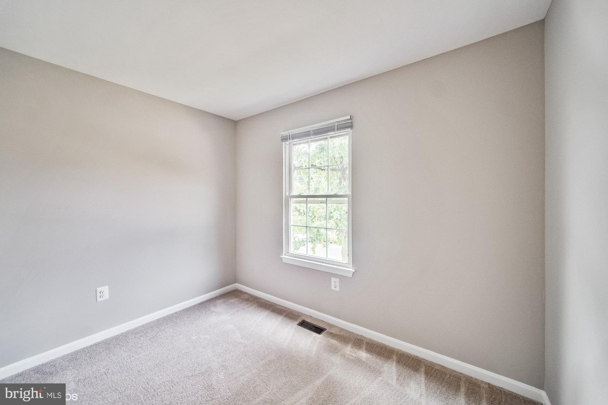 9118 Old Palmer Road Fort Washington, MD 20744 - Photo 21 of 38