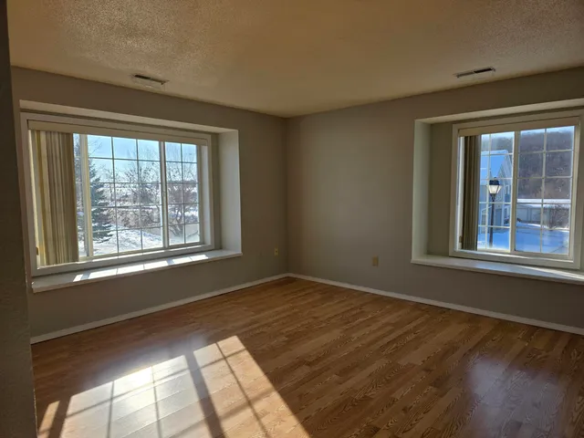 $224,900 | 903 Fox Creek Drive, Unit 3, Watertown, WI 53098