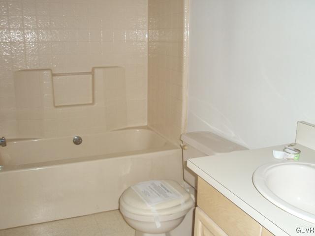 201 Johnson Road Bangor, PA 18013 - Photo 9 of 10 Gallery Image 9