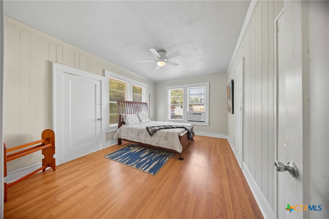 1202 South 7th Street Temple, TX 76504 - Photo 14 of 33 Bedroom 1 from Hallway by Bathroom