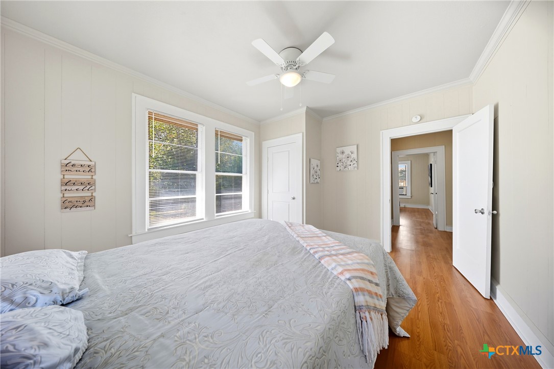 1202 South 7th Street Temple, TX 76504 - Photo 23 of 33 Bedroom 2 Looking back at Doorway In