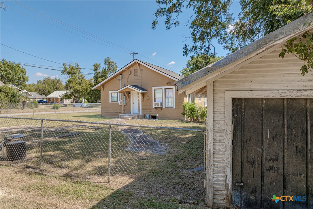 1202 South 7th Street Temple, TX 76504 - Photo 31 of 33 Back of Property by Garage.