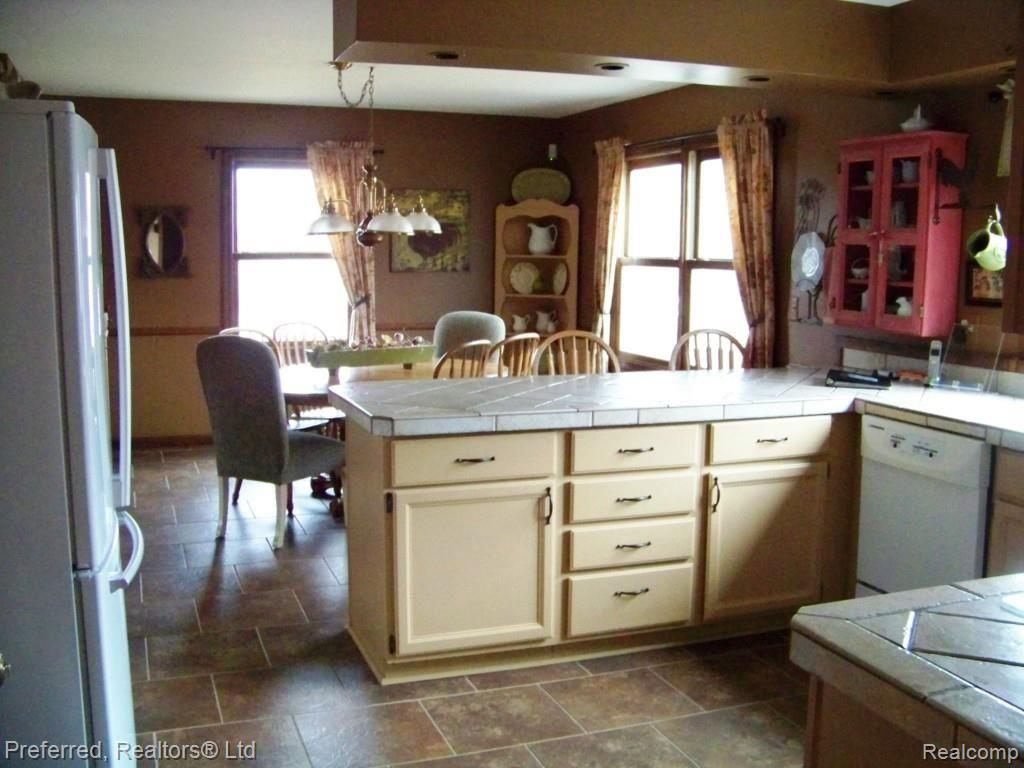 4222 Berry Road Plymouth, MI 48170 - Photo 12 of 29 Ample table space.jpg