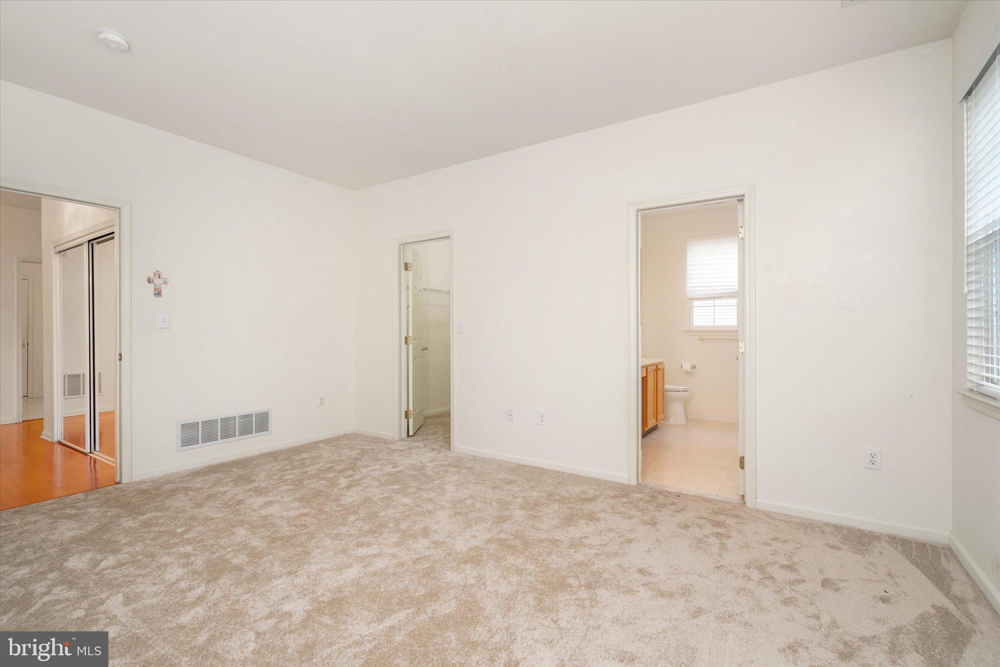 19 Stanford Road East Pennington, NJ 08534 - Photo 11 of 41 Gallery Image 11