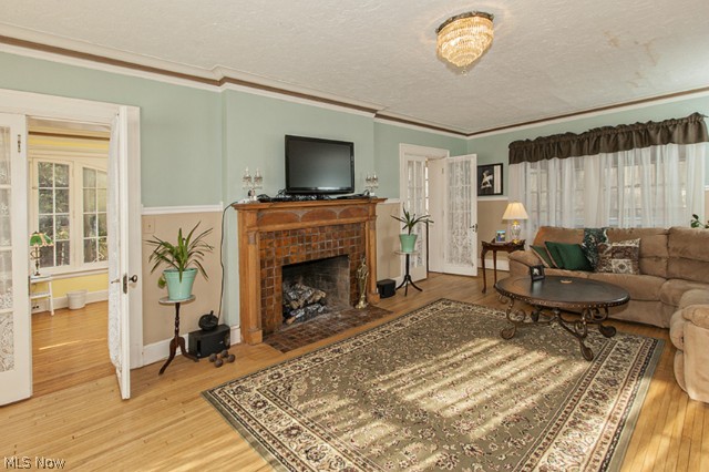 2618 Lee Road Cleveland, OH 44118 - Photo 3 of 23