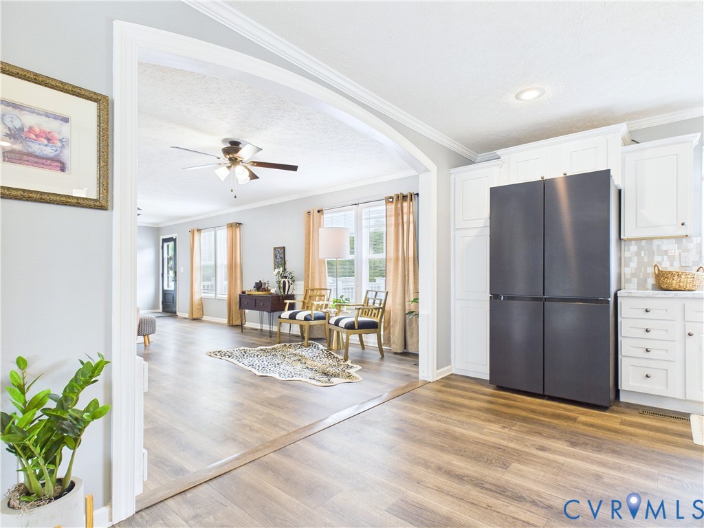 2392 Rehoboth Road Victoria, VA 23974 - Photo 21 of 81 Large Archway
