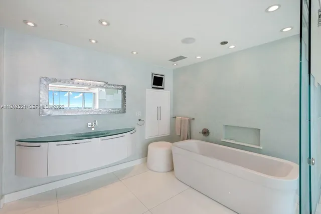 $26,000 | 1040 Biscayne Boulevard, Unit 4403, Miami, FL 33132