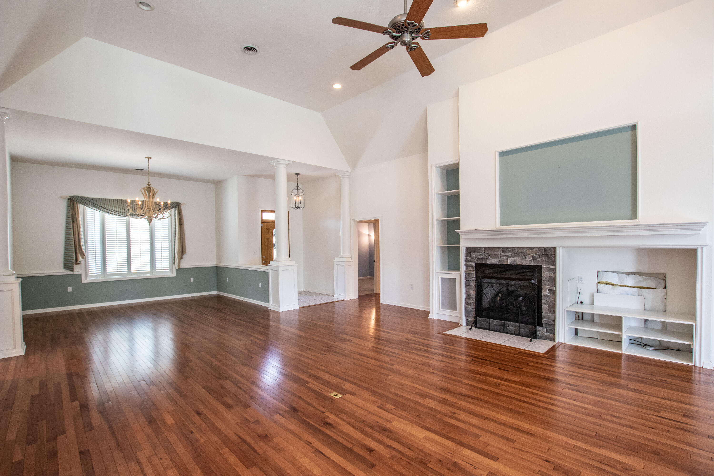 21579 Moonlight Bay Road Abingdon, VA 24211 - Photo 32 of 46 Open Living and Dining Area