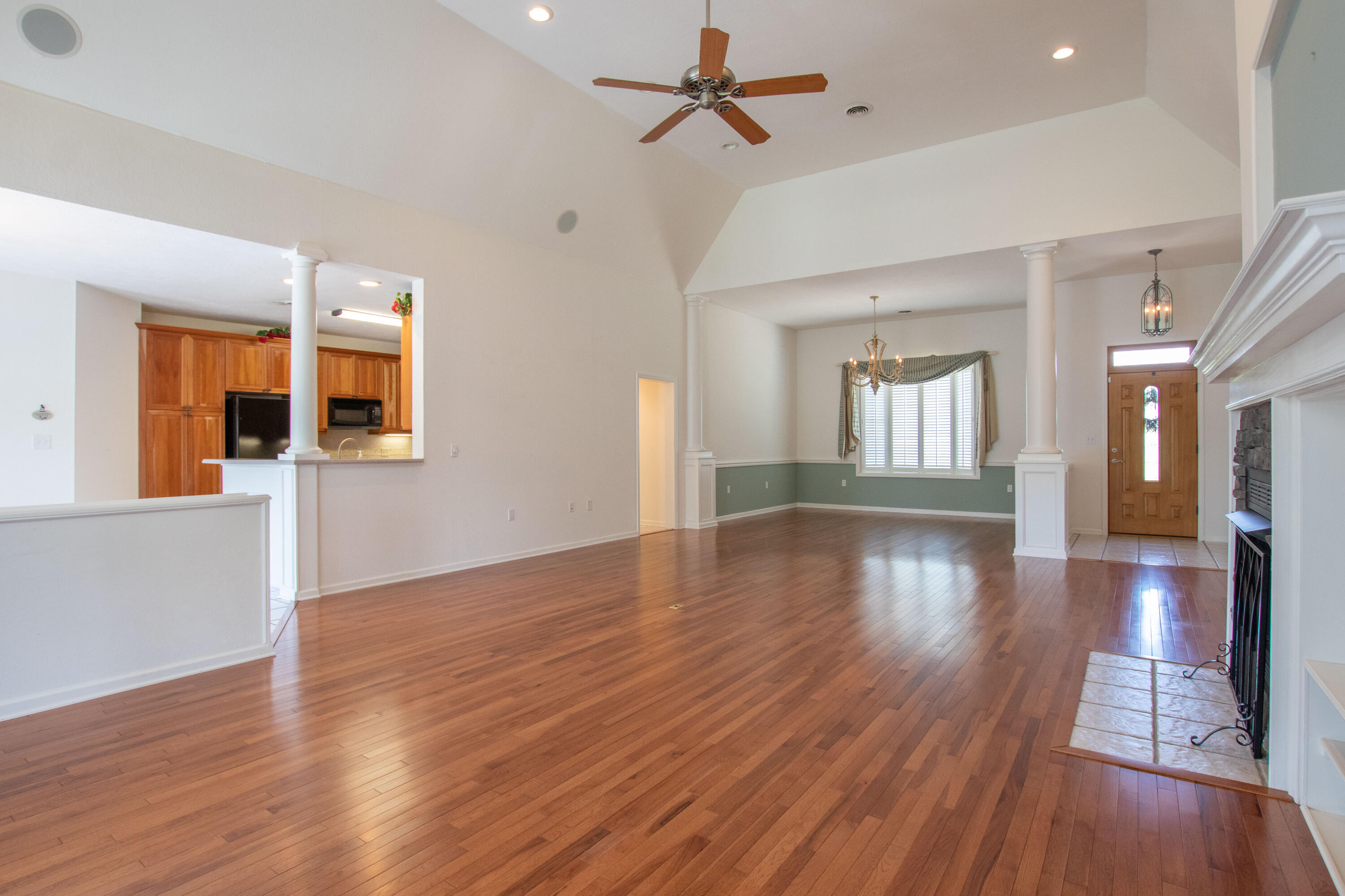 21579 Moonlight Bay Road Abingdon, VA 24211 - Photo 33 of 46 Beautiful Hardwood Floors