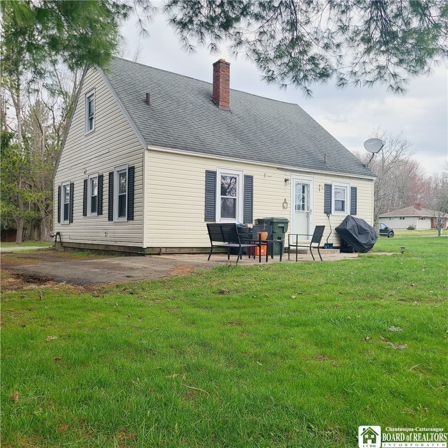 130 Springdale Avenue Jamestown, NY 14701 - Photo 3 of 21