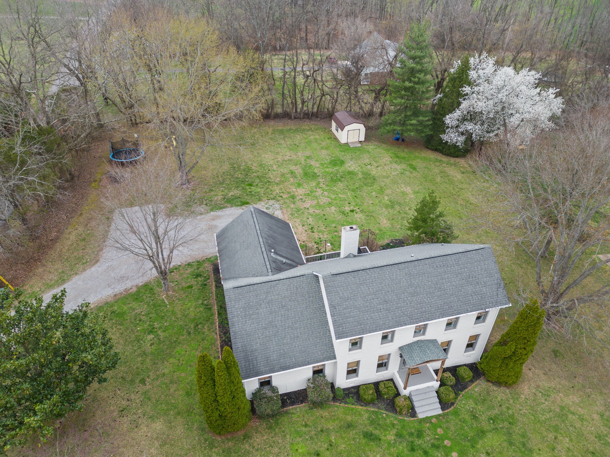 1699 Lawrence Lane Springfield, TN 37172 - Photo 4 of 31 Gallery Image 4