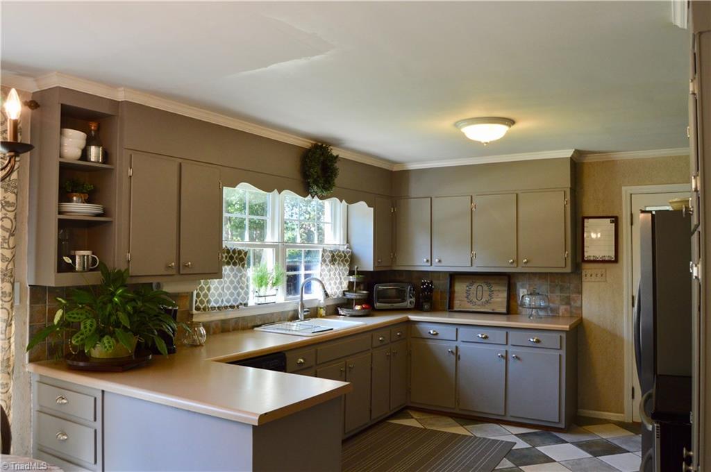 3300 North Rockingham Road Greensboro, NC 27407 - Photo 7 of 30 Gallery Image 7