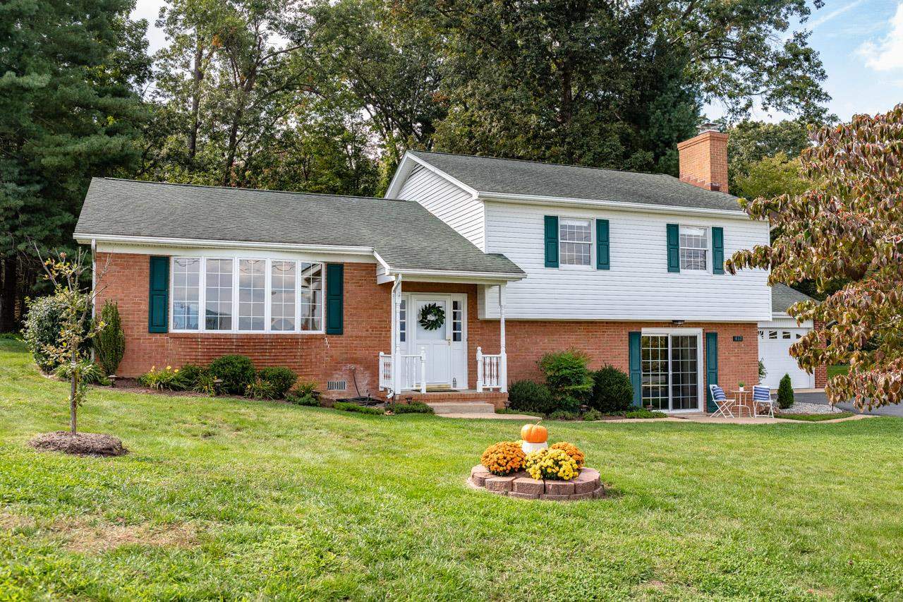 412 Honeysuckle Road Elkton, VA 22827 - Photo 1 of 51 Gallery Image 1
