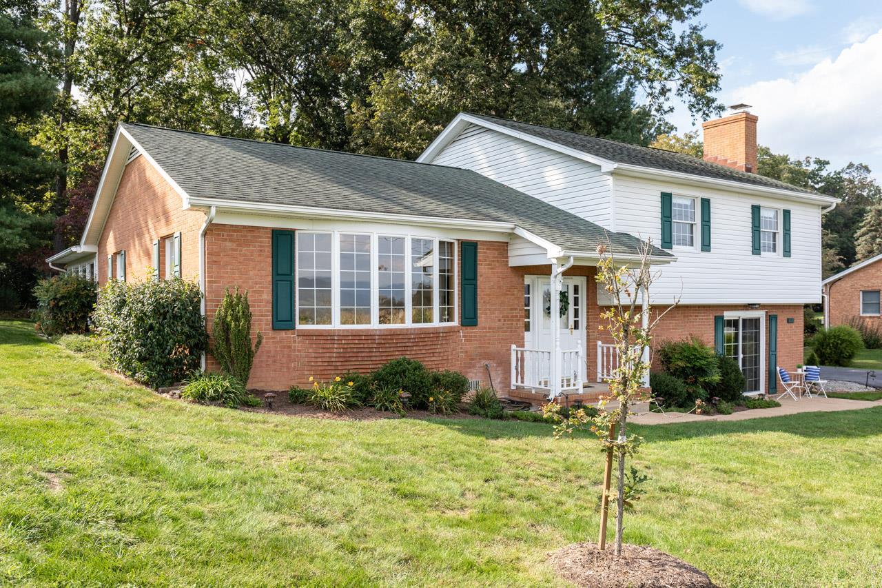 412 Honeysuckle Road Elkton, VA 22827 - Photo 32 of 51 Gallery Image 32