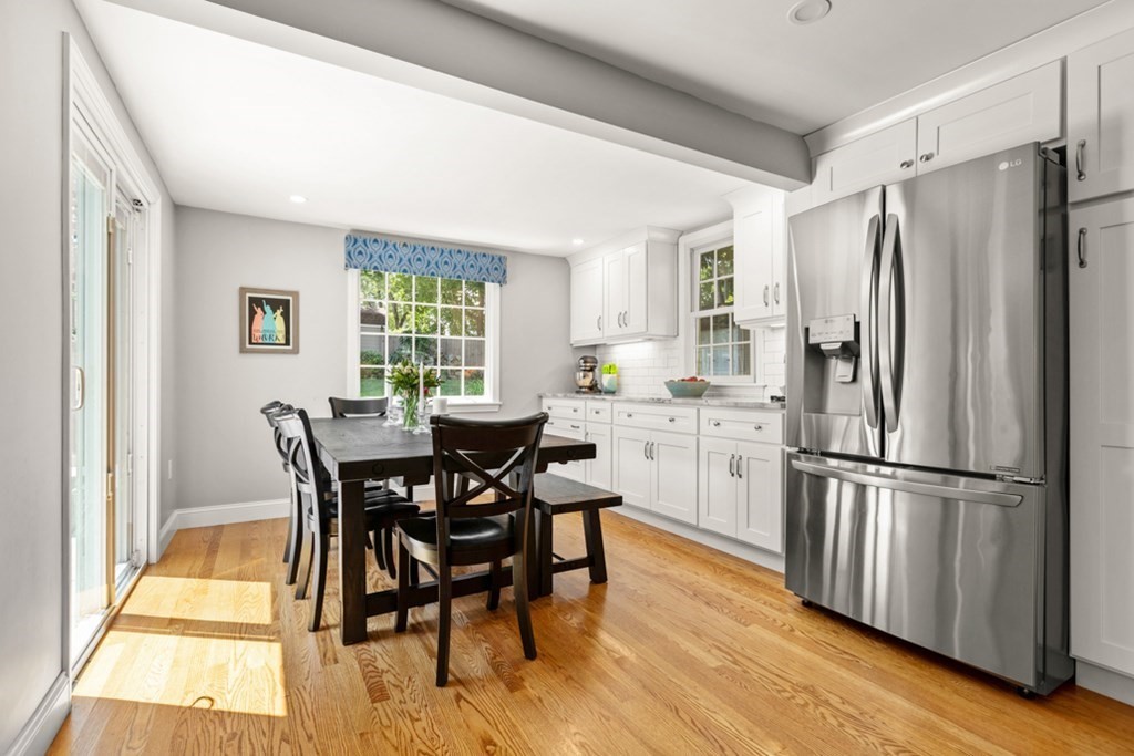 37 Douglas Road Lynnfield, MA 01940 - Photo 10 of 31 Gallery Image 10