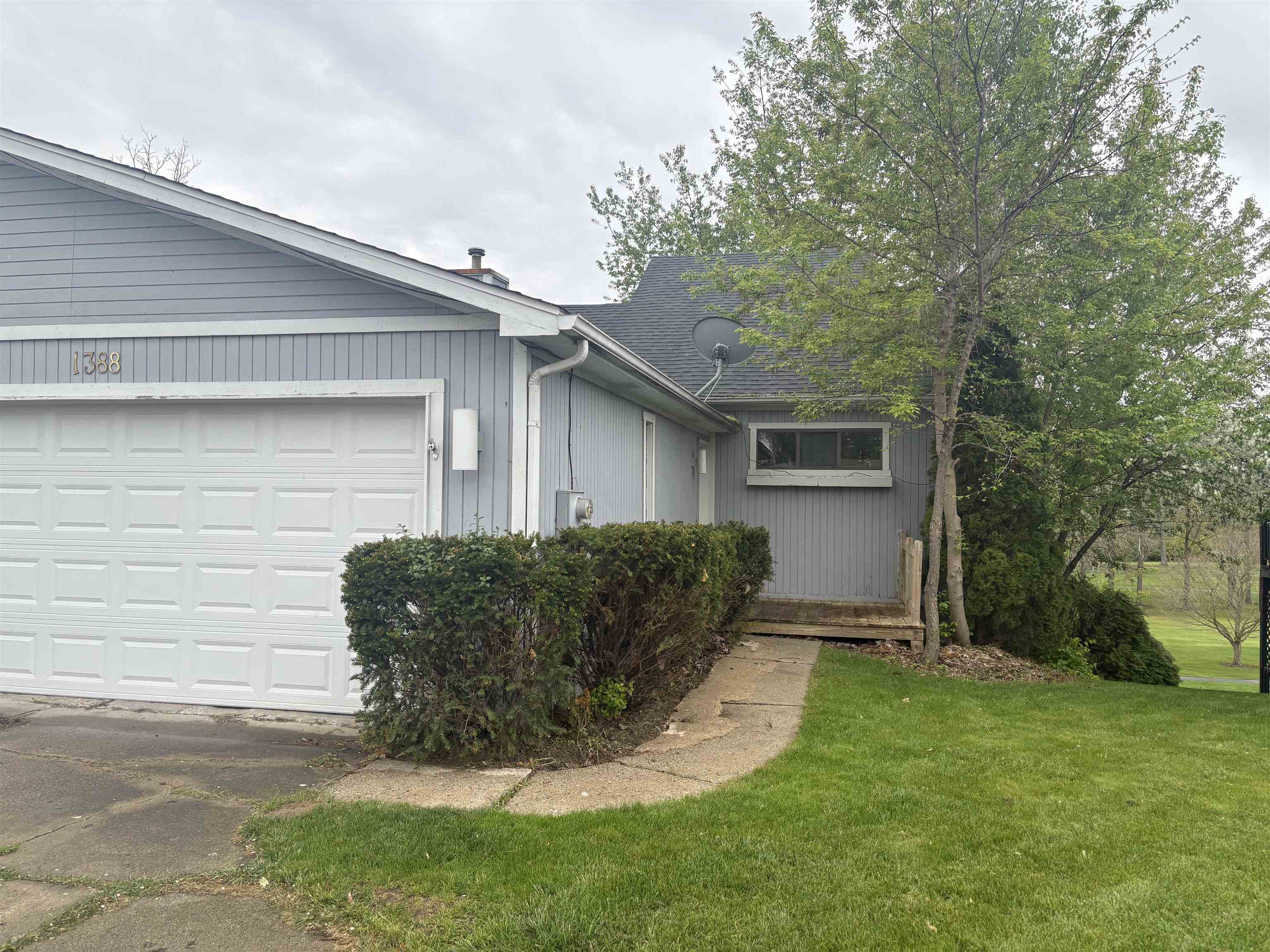 1388 Flushing Road Flushing, MI 48433 - Photo 2 of 18