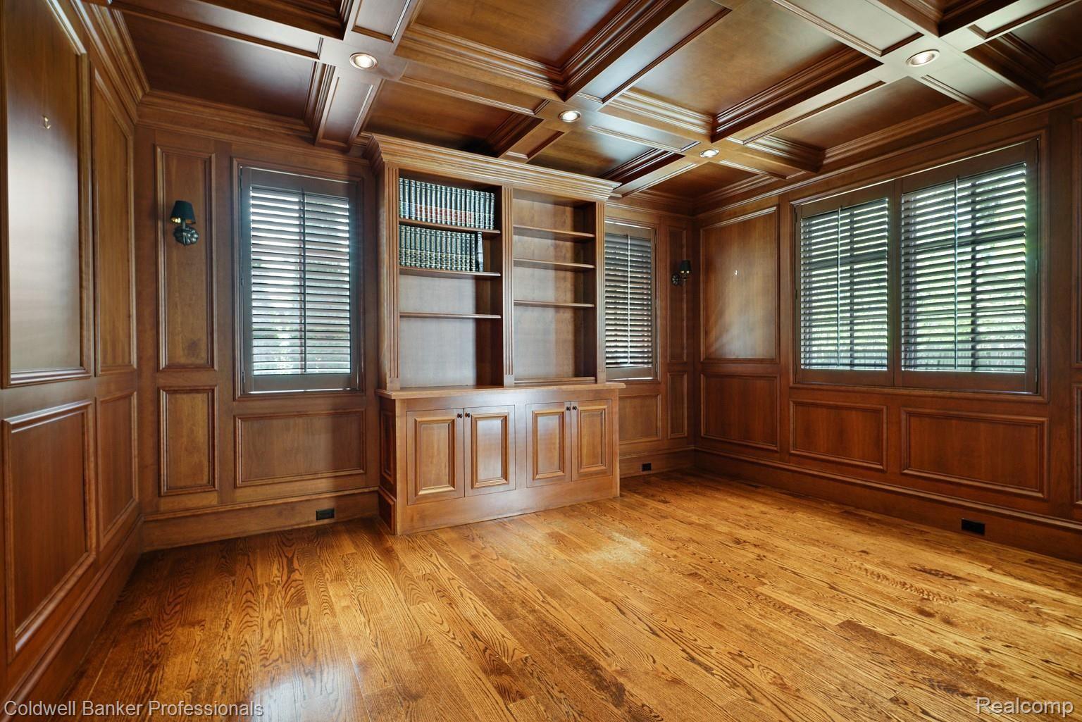 350 Aspen Road Birmingham, MI 48009 - Photo 16 of 60 Luxurious formal library