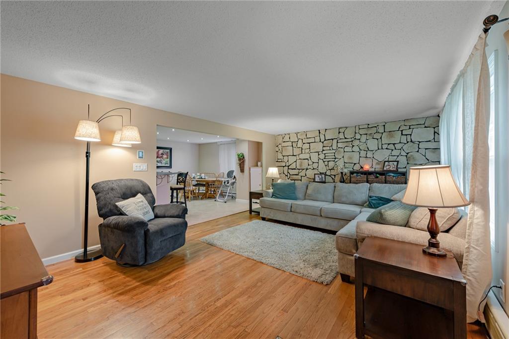 228 Hazel Road Pittsburgh, PA 15235 - Photo 3 of 22 Gallery Image 3