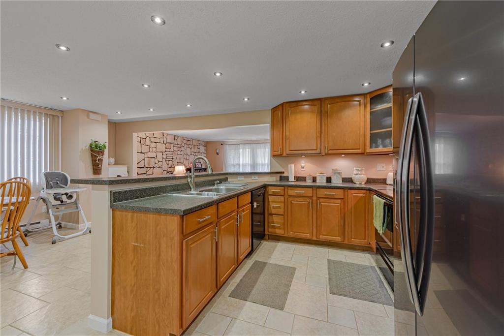 228 Hazel Road Pittsburgh, PA 15235 - Photo 5 of 22 Gallery Image 5