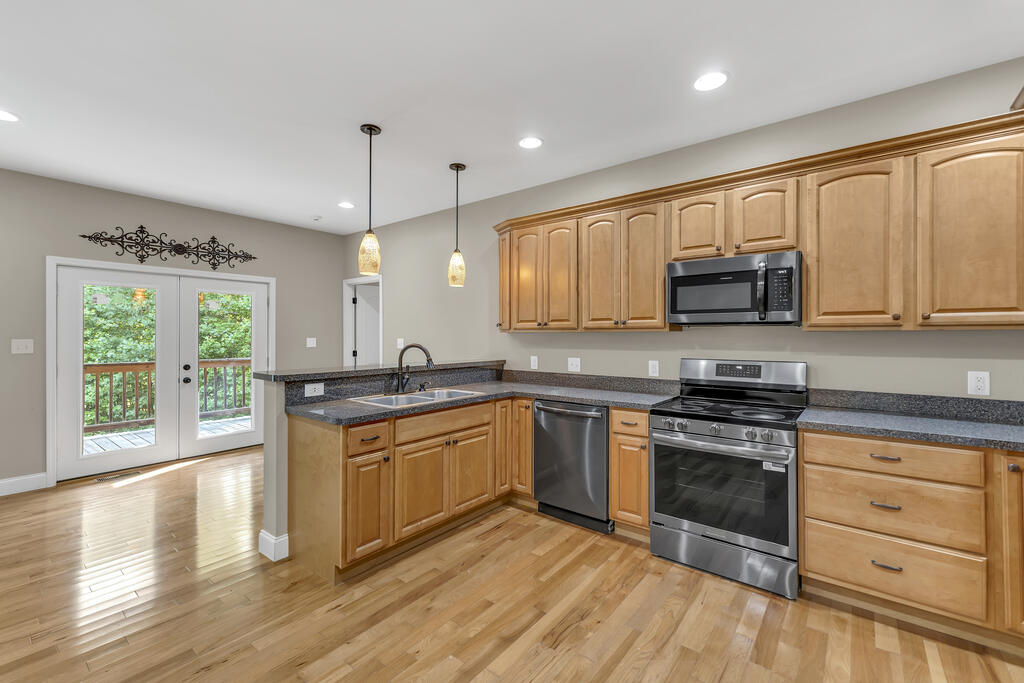 1427 Maxwell Hill Road Beckley, WV 25801 - Photo 21 of 40 Gallery Image 21