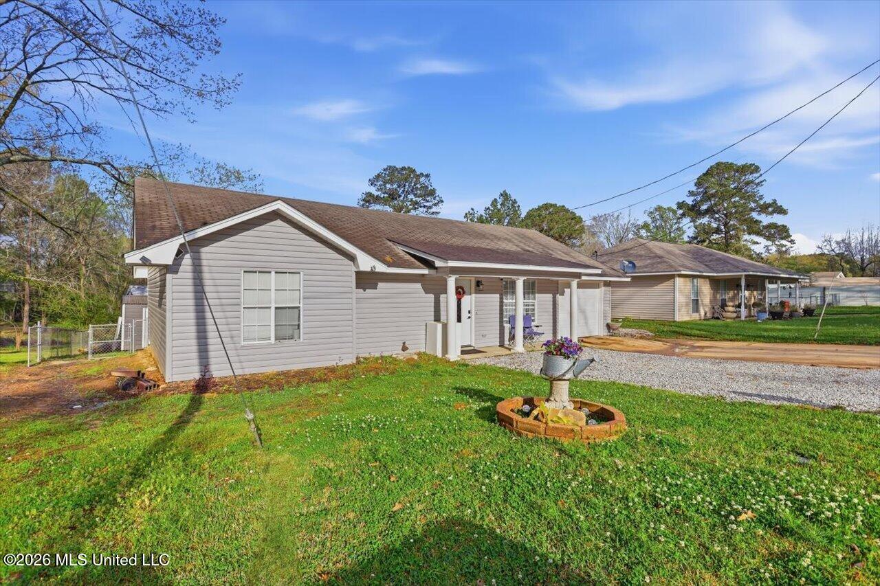 137 Short Street Richland, MS 39218 - Photo 2 of 27 02-137 Short St _ Home Tours MS