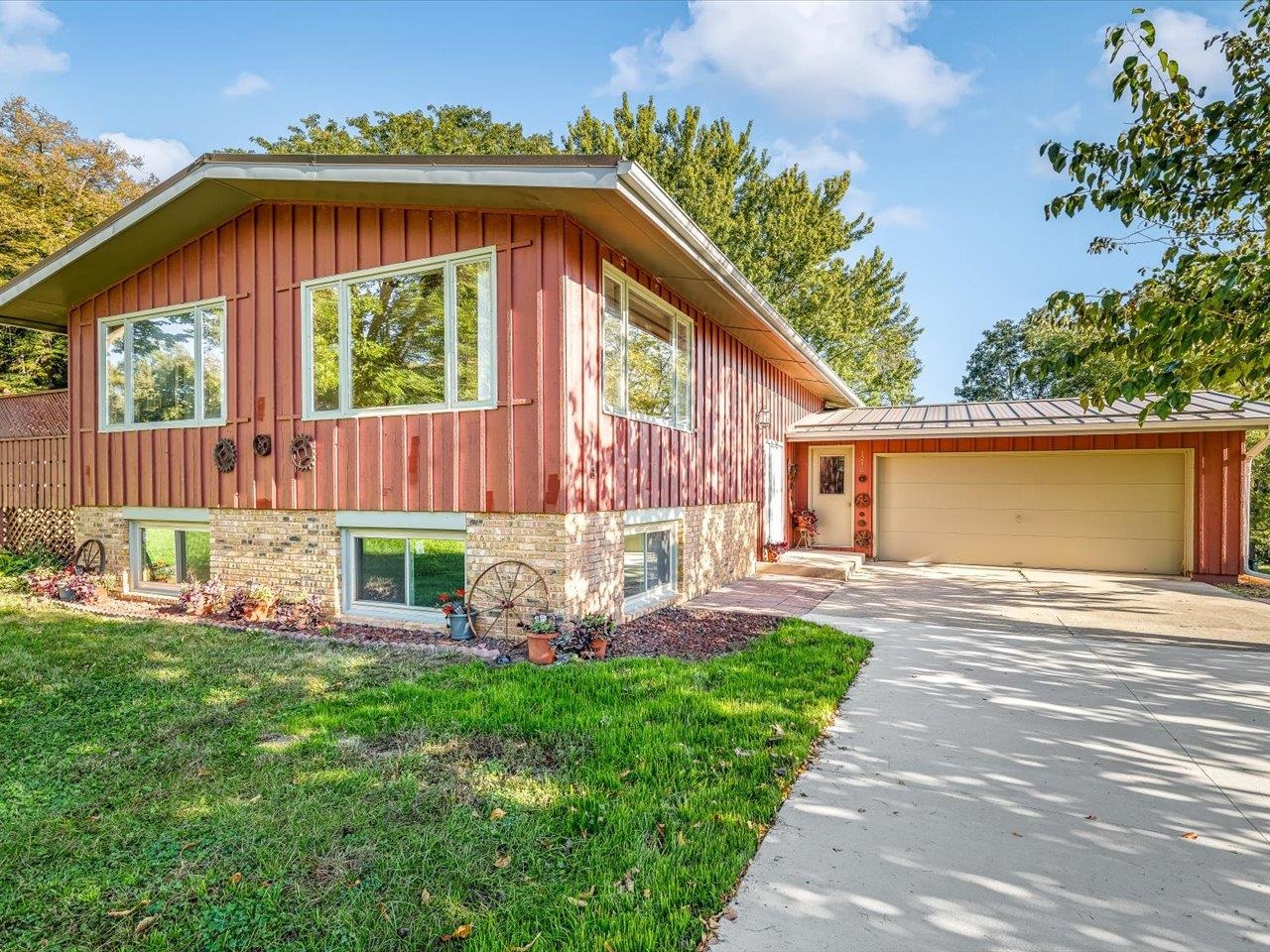 1218 Lake Summerset Road Lake Summerset, IL 61019 - Photo 1 of 40 Gallery Image 1