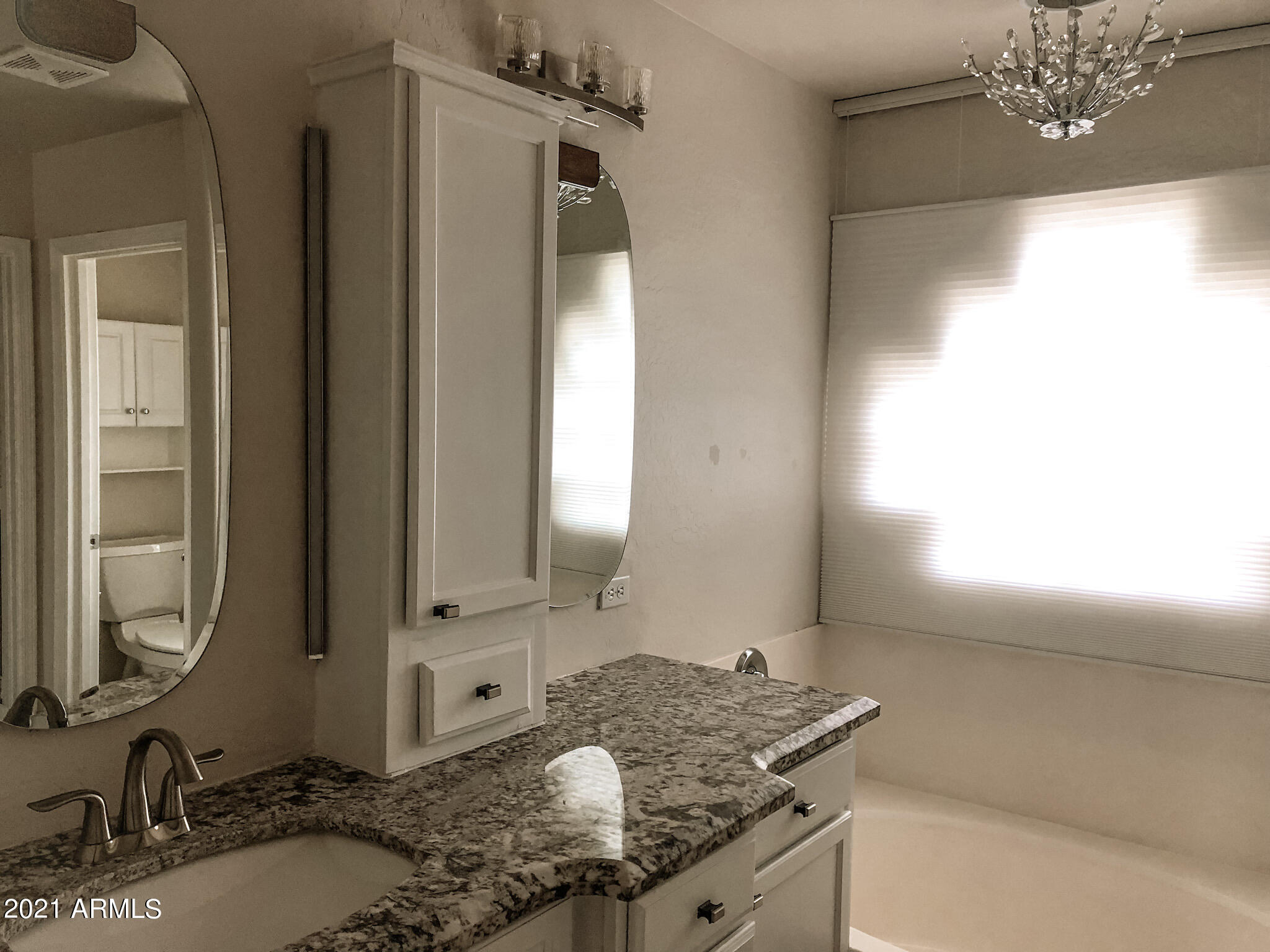 4704 East Rowel Road Phoenix, AZ 85050 - Photo 13 of 22 0158BE11-6554-46D3-A61B-65E9CDA6C970