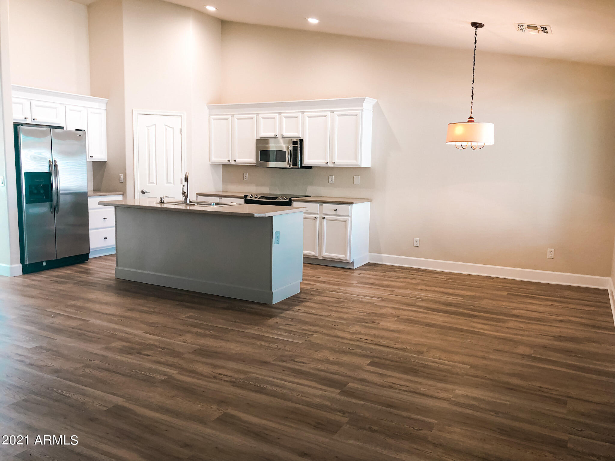 4704 East Rowel Road Phoenix, AZ 85050 - Photo 9 of 22 DF9CB0DE-FA0D-4317-A0BC-CAEDACD64540