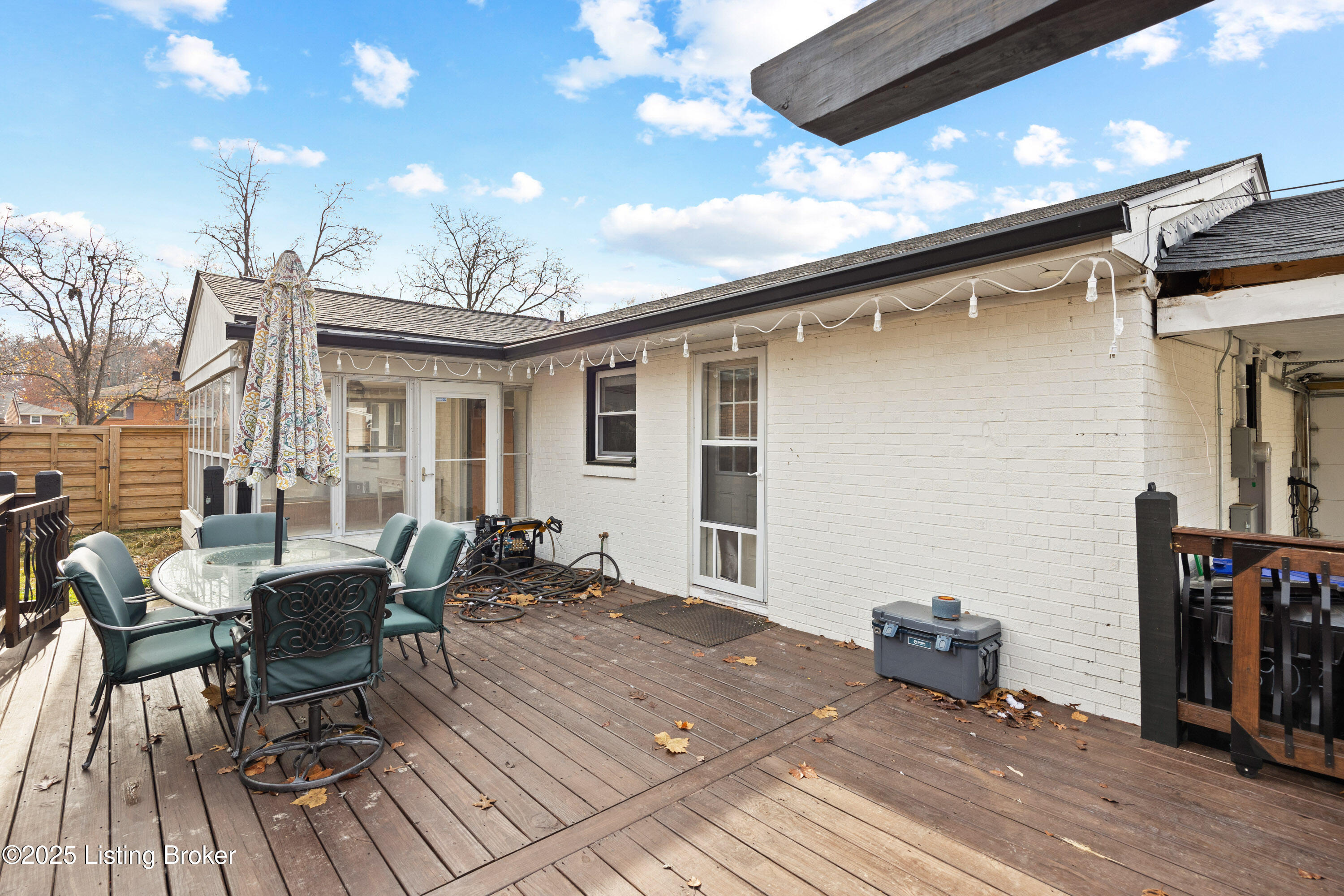 3907 Mamaroneck Road Louisville, KY 40218 - Photo 30 of 37 034