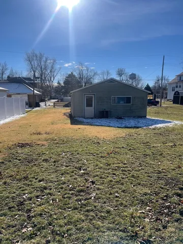 $21,800 | 407 East Cherry Street, Chatsworth, IL 60921