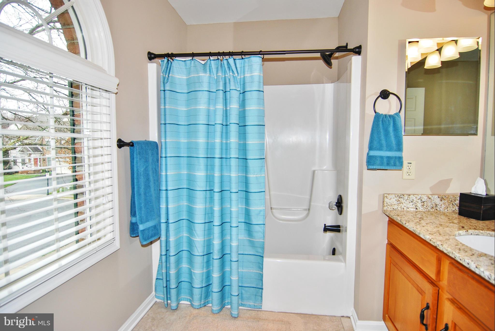 2216 Banner Hill Road Frederick, MD 21702 - Photo 24 of 30 Bath