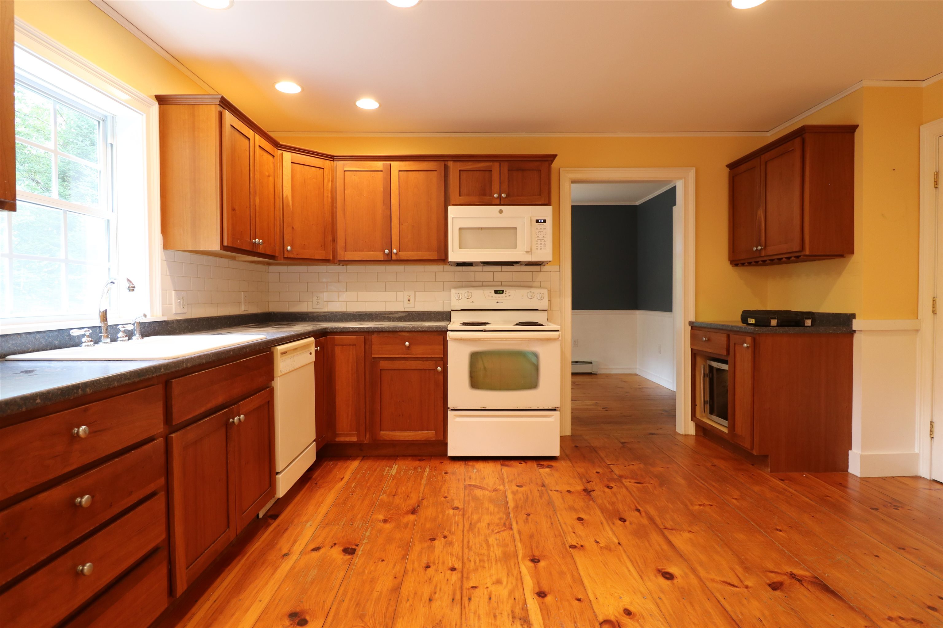 506 Burpee Hill Road Grantham, NH 03753 - Photo 2 of 36 Gallery Image 2