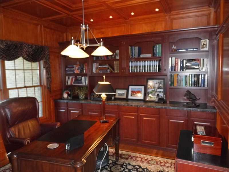 515 Seabright Road McDonald, PA 15057 - Photo 13 of 25 Den. EXQUISITE CHERRY JUDGES PANELLED FIRST FLOOR LIBRARY