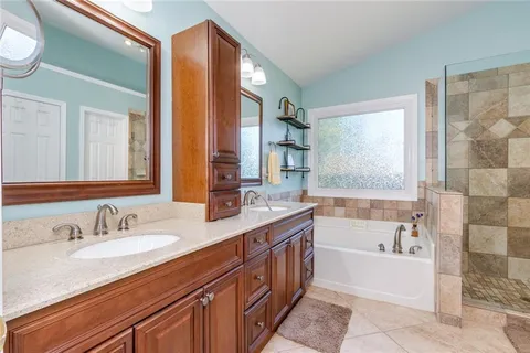 $645,000 | 320 Hillside Manor Drive Northeast, Sugar Hill, GA 30518