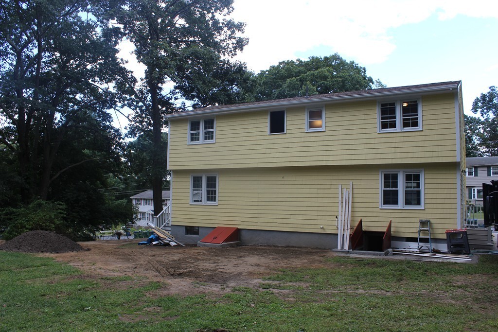 18 Pondover Road, Unit 18 Billerica, MA 01821 - Photo 12 of 13