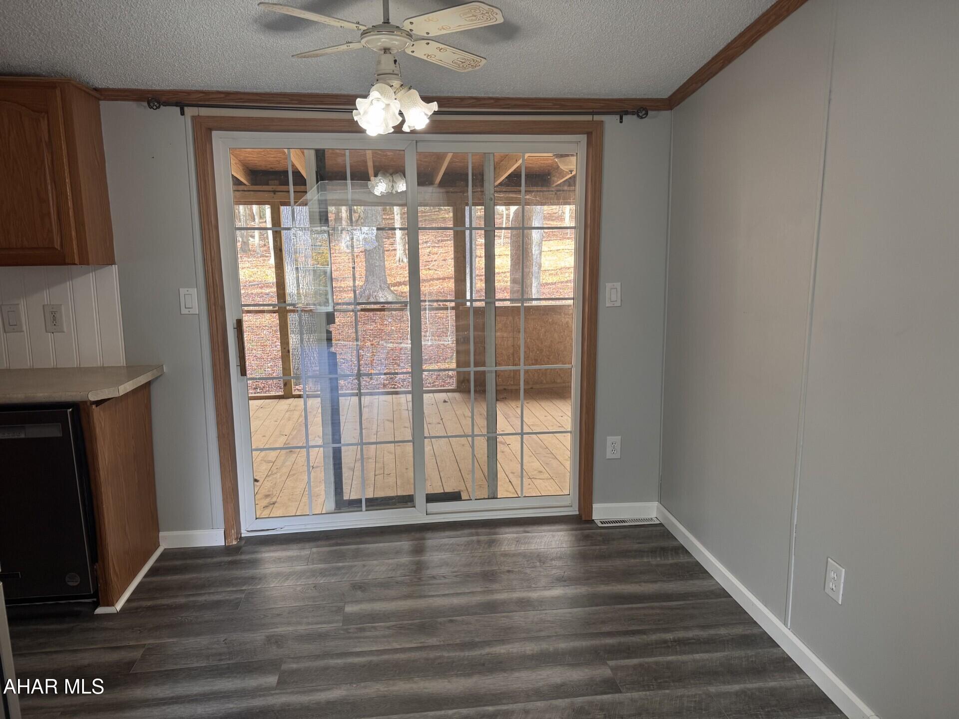 226 Morningside Flinton, PA 16640 - Photo 8 of 34