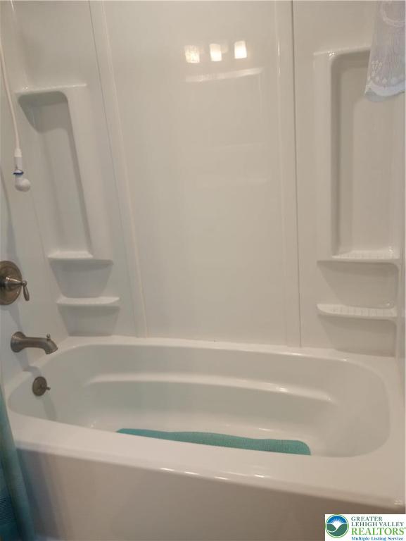 6427 Tupelo Road Allentown, PA 18104 - Photo 11 of 13