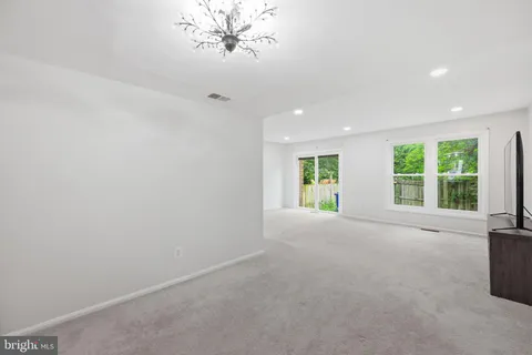 $399,900 | 9367 Bremerton Way, Montgomery Village, MD 20886