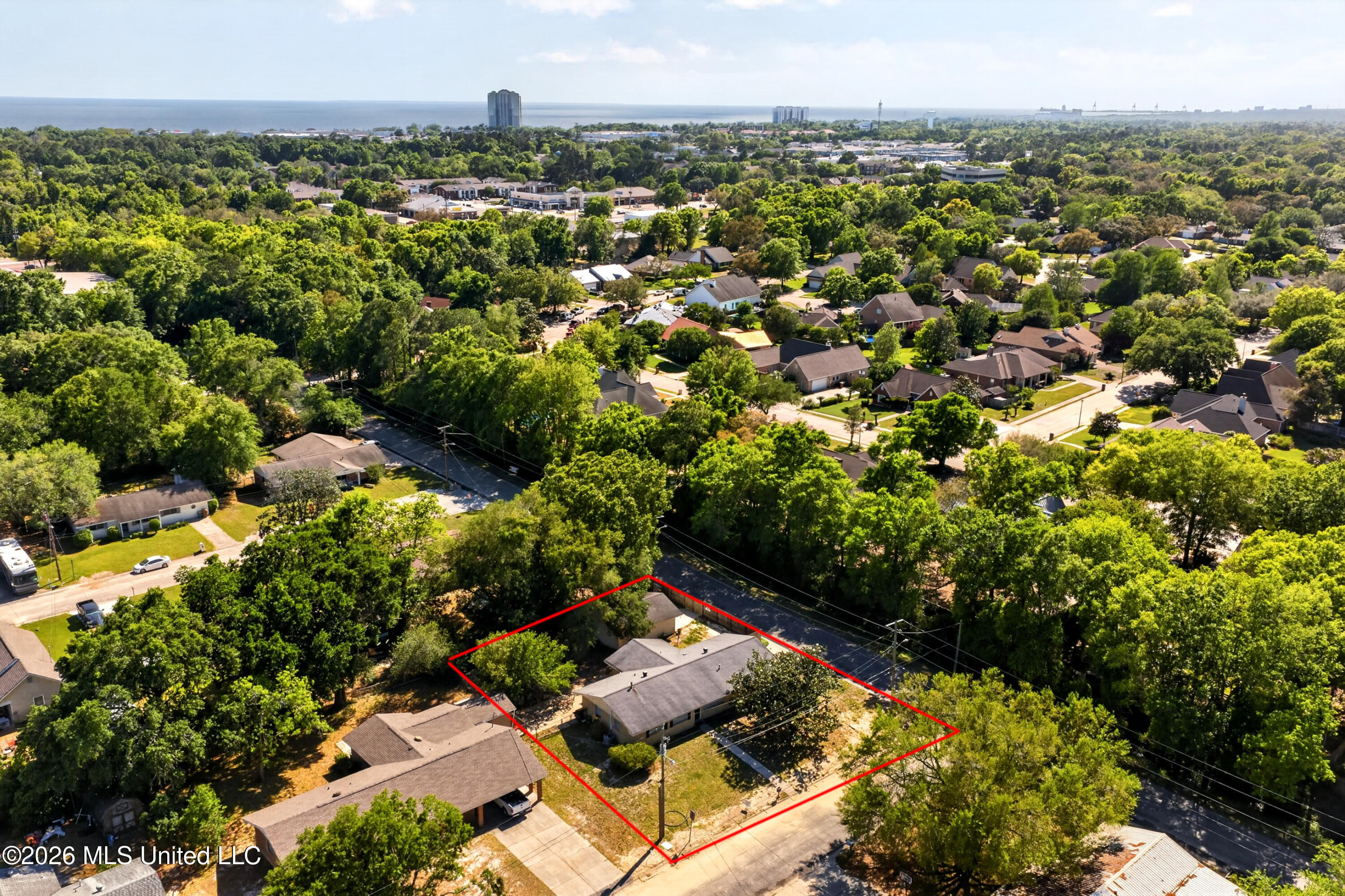 2535 Meadow Road Biloxi, MS 39531 - Photo 37 of 40 36